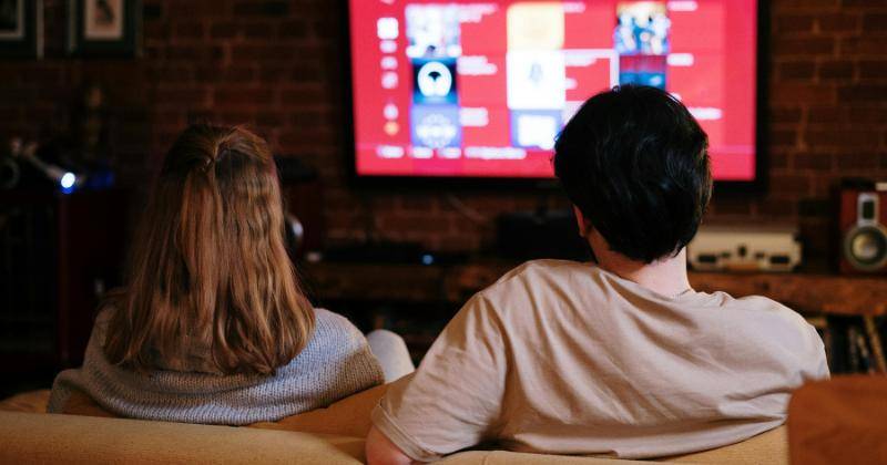 8 Rekomendasi Film Korea Lucu untuk Ibu Hamil, Bikin Terhibur